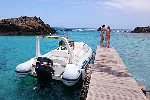 Servicio de water taxi a Isla de Lobos
